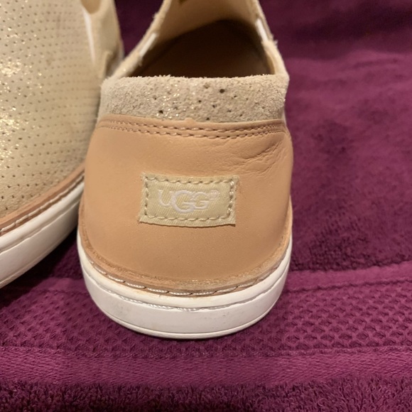 Uggs Adley Perf slip on flats in Stardust Gold - Picture 4 of 7